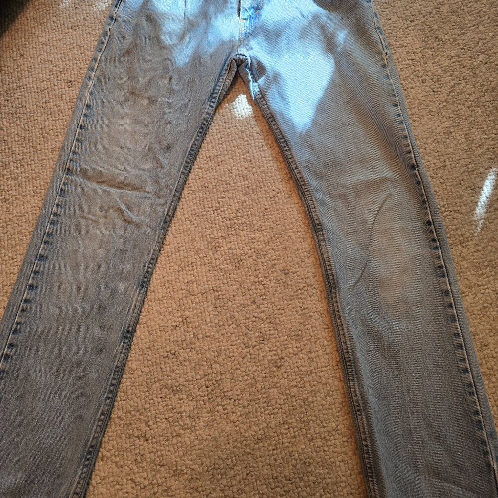 Vintage Levi Jeans, hard to find small sizes-Men unisex - Picture 2 of 3